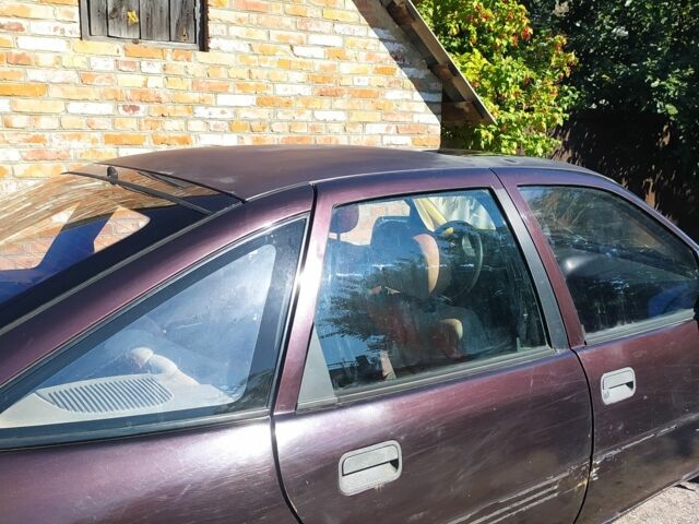 Червоний Опель Вектра, об'ємом двигуна 1.8 л та пробігом 200 тис. км за 966 $, фото 1 на Automoto.ua