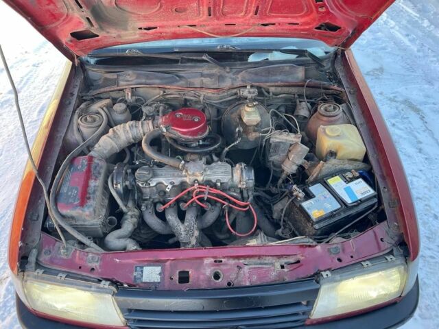 Червоний Опель Вектра, об'ємом двигуна 1.8 л та пробігом 250 тис. км за 1630 $, фото 19 на Automoto.ua