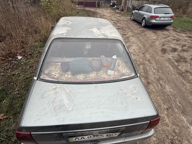 Красный Опель Вектра, объемом двигателя 1.6 л и пробегом 3 тыс. км за 850 $, фото 6 на Automoto.ua