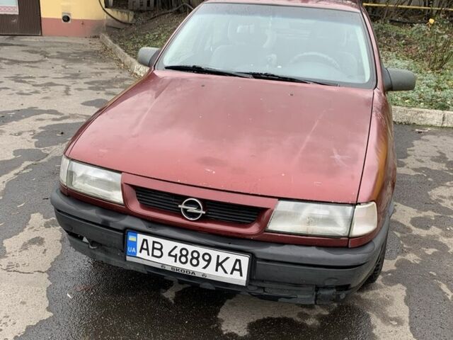 Красный Опель Вектра, объемом двигателя 1.8 л и пробегом 300 тыс. км за 1500 $, фото 8 на Automoto.ua