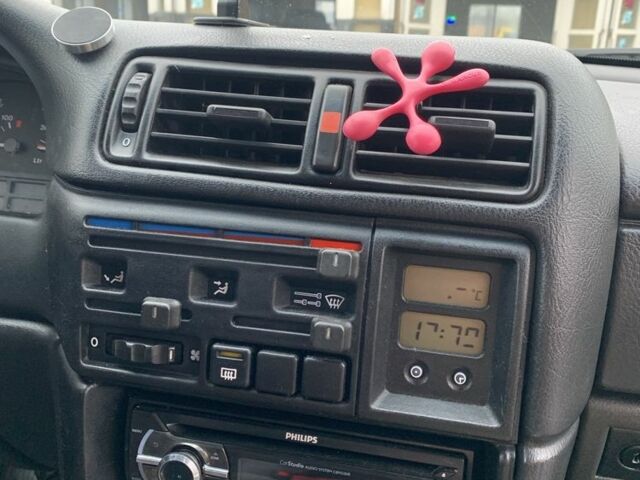 Красный Опель Вектра, объемом двигателя 1.8 л и пробегом 300 тыс. км за 1500 $, фото 20 на Automoto.ua