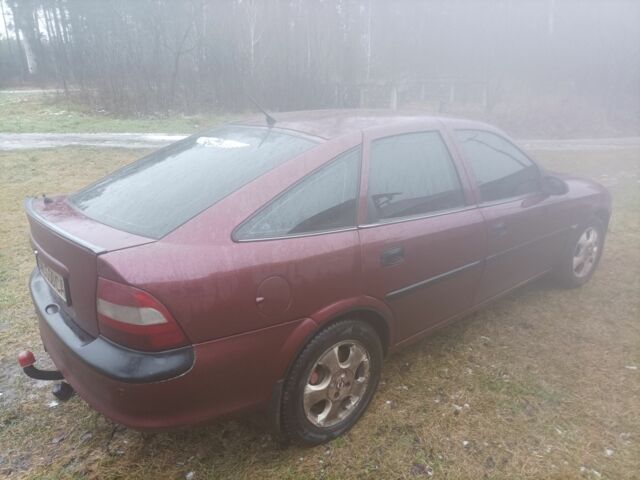 Червоний Опель Вектра, об'ємом двигуна 1.7 л та пробігом 400 тис. км за 2300 $, фото 1 на Automoto.ua