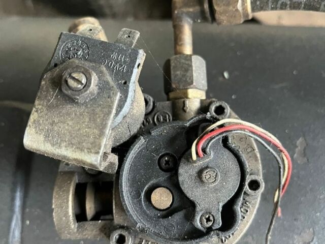 Червоний Опель Вектра, об'ємом двигуна 1.8 л та пробігом 300 тис. км за 24 $, фото 7 на Automoto.ua