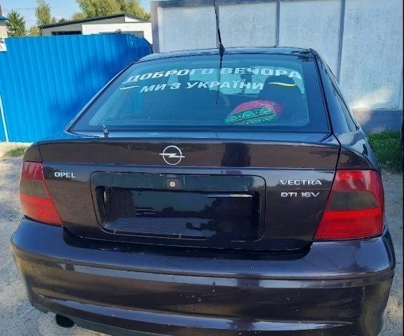 Опель Вектра 2001 в Березно на Automoto.ua Красный Опель Вектра, объемом двигателя 0 л и пробегом 200 тыс. км за 1000 $, фото 1 на Automoto.ua