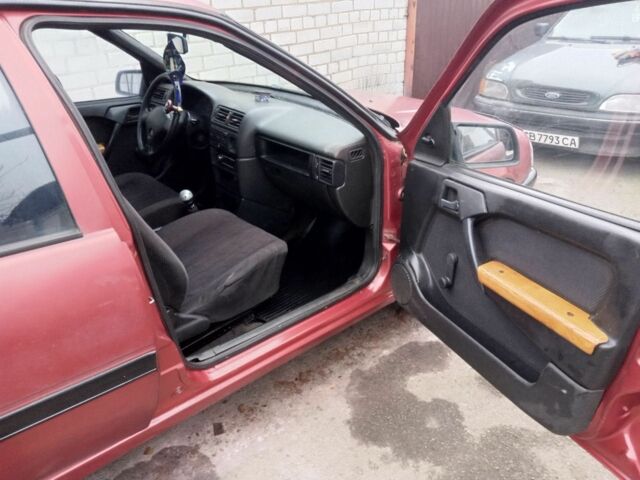 Красный Опель Вектра, объемом двигателя 1.6 л и пробегом 400 тыс. км за 600 $, фото 9 на Automoto.ua