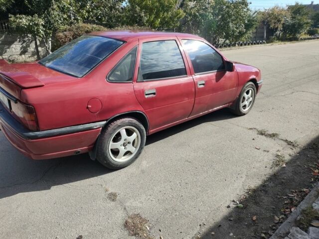 Красный Опель Вектра, объемом двигателя 2 л и пробегом 230 тыс. км за 1400 $, фото 3 на Automoto.ua