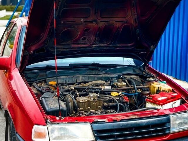 Красный Опель Вектра, объемом двигателя 2 л и пробегом 294 тыс. км за 1600 $, фото 5 на Automoto.ua