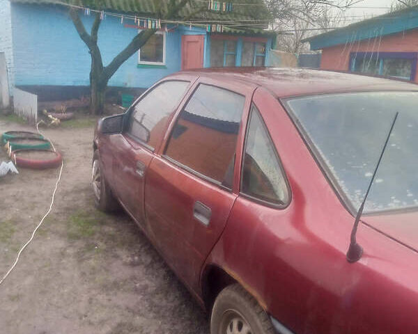 Красный Опель Вектра, объемом двигателя 2 л и пробегом 250 тыс. км за 1000 $, фото 2 на Automoto.ua