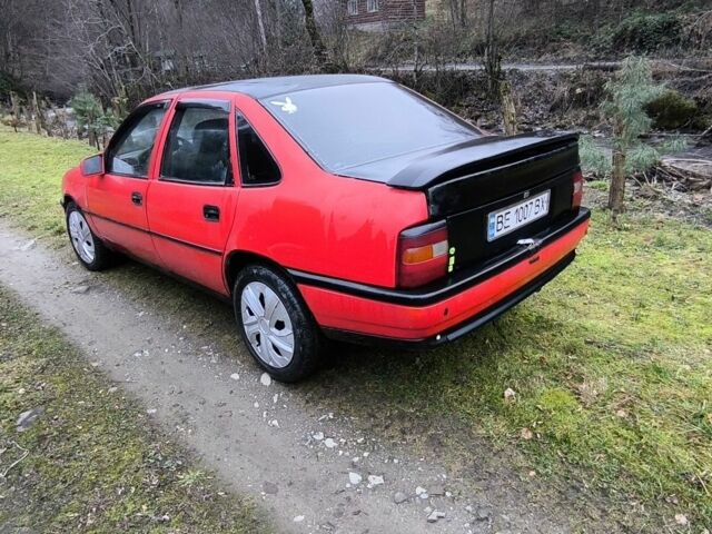 Красный Опель Вектра, объемом двигателя 0 л и пробегом 300 тыс. км за 600 $, фото 3 на Automoto.ua