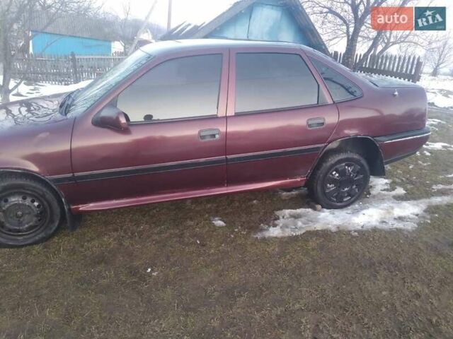 Красный Опель Вектра, объемом двигателя 1.6 л и пробегом 183 тыс. км за 1800 $, фото 2 на Automoto.ua