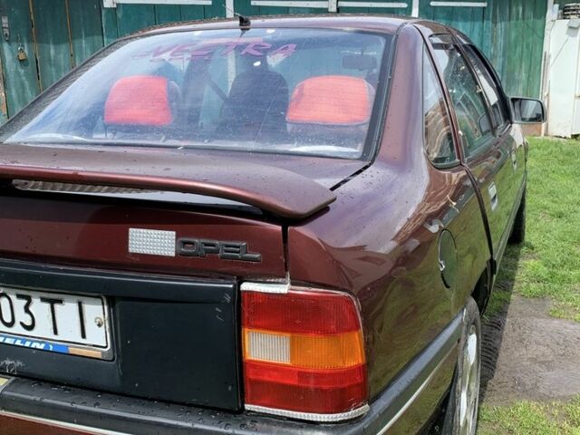 Красный Опель Вектра, объемом двигателя 2 л и пробегом 381 тыс. км за 62000 $, фото 3 на Automoto.ua