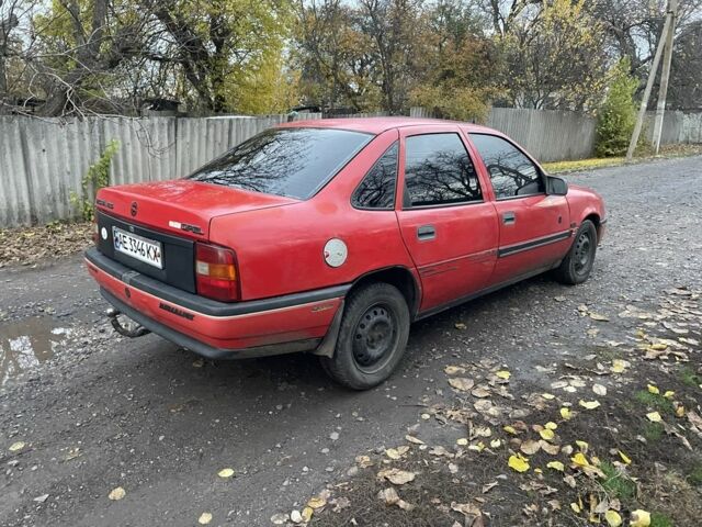 Красный Опель Вектра, объемом двигателя 1.8 л и пробегом 380 тыс. км за 900 $, фото 1 на Automoto.ua