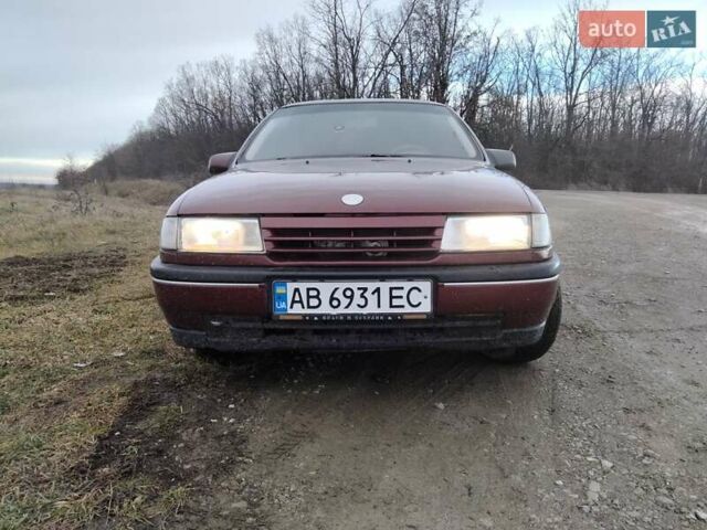 Червоний Опель Вектра, об'ємом двигуна 2 л та пробігом 260 тис. км за 1150 $, фото 29 на Automoto.ua