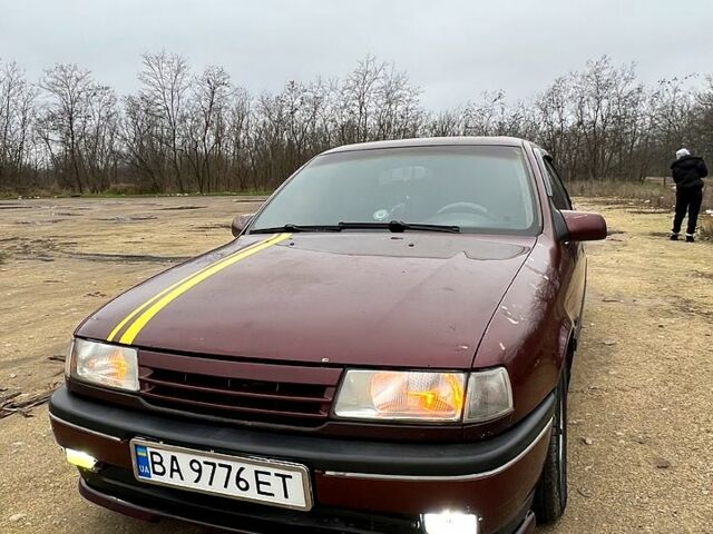 Красный Опель Вектра, объемом двигателя 2 л и пробегом 450 тыс. км за 1800 $, фото 3 на Automoto.ua