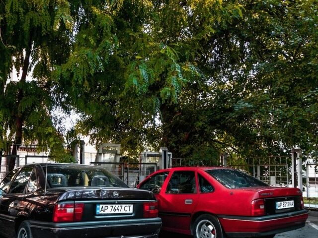 Красный Опель Вектра, объемом двигателя 2 л и пробегом 294 тыс. км за 1600 $, фото 22 на Automoto.ua