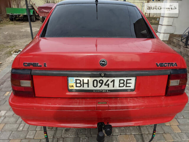 Красный Опель Вектра, объемом двигателя 1.6 л и пробегом 270 тыс. км за 2200 $, фото 2 на Automoto.ua