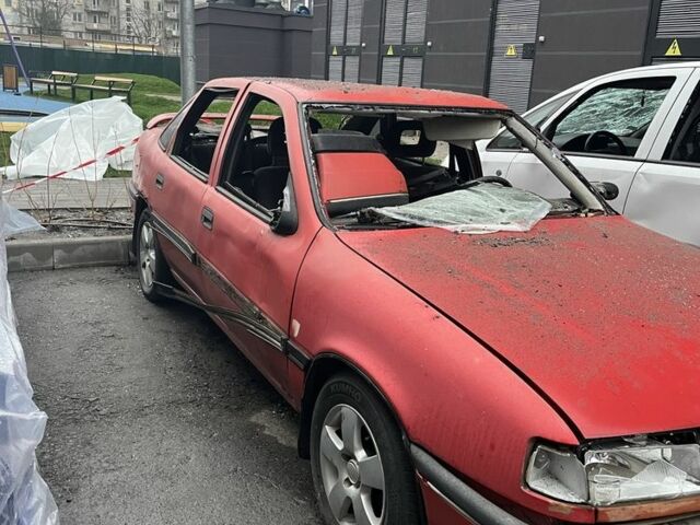 Красный Опель Вектра, объемом двигателя 2 л и пробегом 3 тыс. км за 700 $, фото 1 на Automoto.ua