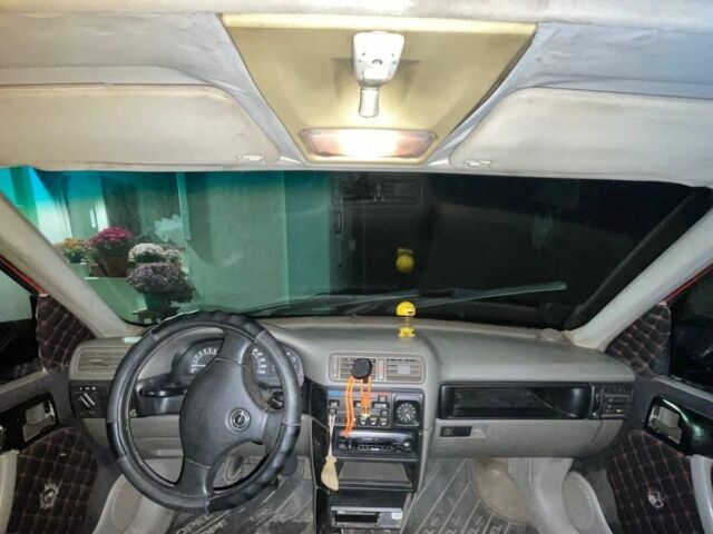 Червоний Опель Вектра, об'ємом двигуна 1.6 л та пробігом 100 тис. км за 1650 $, фото 4 на Automoto.ua