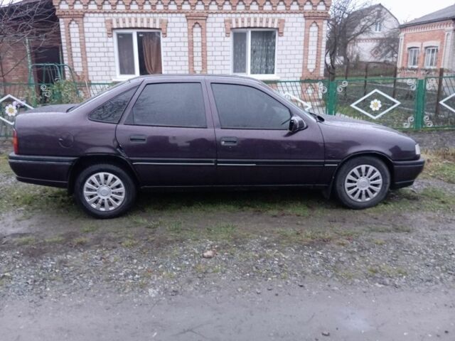 Красный Опель Вектра, объемом двигателя 1.6 л и пробегом 123 тыс. км за 1000 $, фото 2 на Automoto.ua