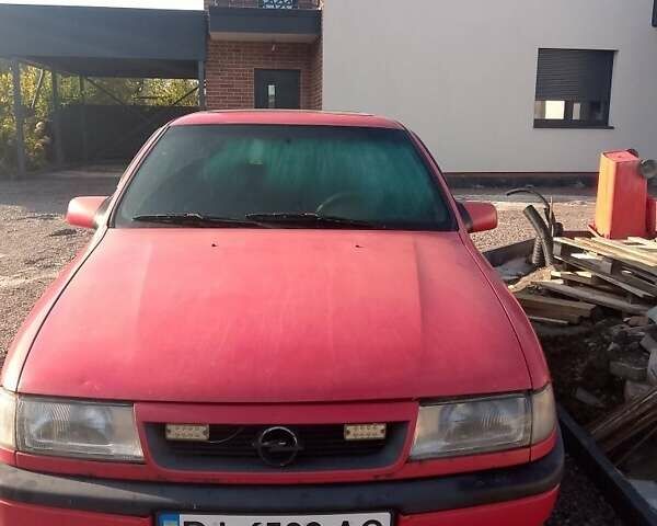 Опель Вектра 1989 в Львове на Automoto.ua Красный Опель Вектра, объемом двигателя 1.8 л и пробегом 100 тыс. км за 1000 $, фото 1 на Automoto.ua