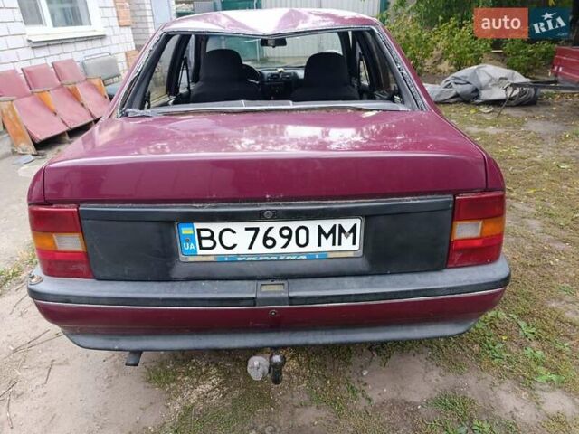 Червоний Опель Вектра, об'ємом двигуна 1.7 л та пробігом 364 тис. км за 890 $, фото 8 на Automoto.ua