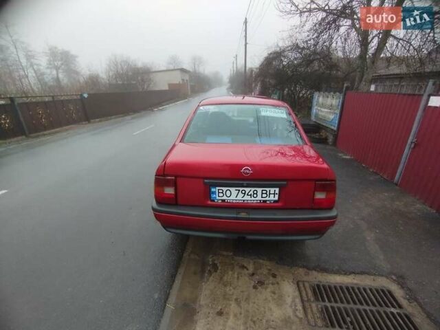 Червоний Опель Вектра, об'ємом двигуна 1.7 л та пробігом 242 тис. км за 1300 $, фото 3 на Automoto.ua