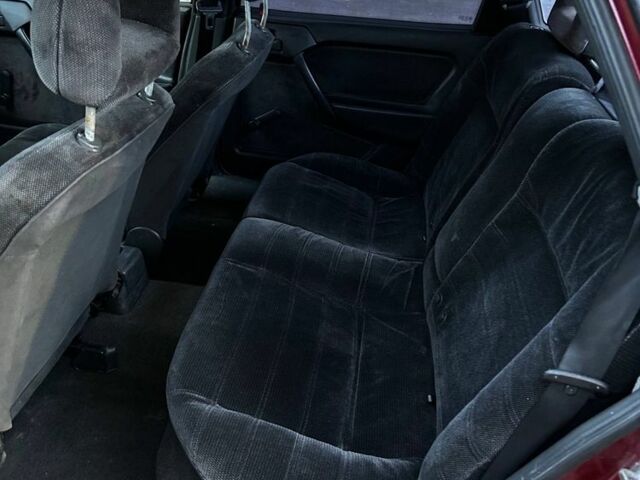 Красный Опель Вектра, объемом двигателя 2 л и пробегом 300 тыс. км за 1600 $, фото 8 на Automoto.ua