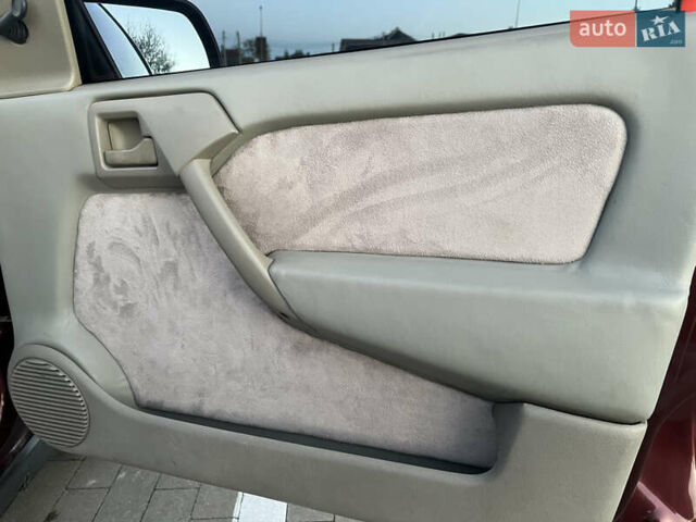 Красный Опель Вектра, объемом двигателя 2 л и пробегом 132 тыс. км за 2400 $, фото 19 на Automoto.ua