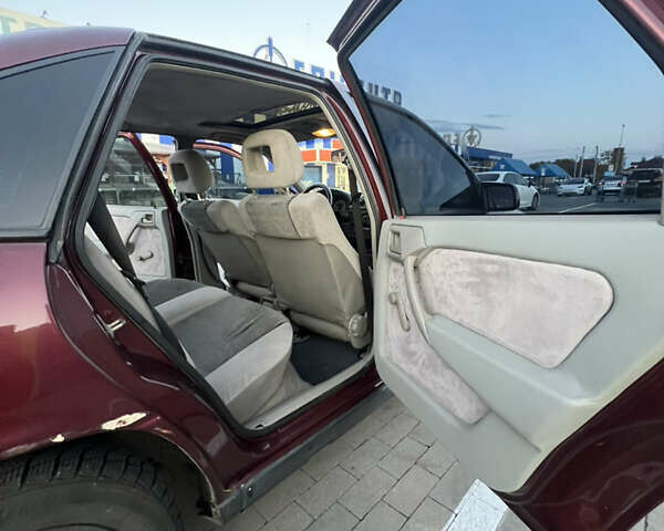 Красный Опель Вектра, объемом двигателя 2 л и пробегом 132 тыс. км за 2400 $, фото 24 на Automoto.ua