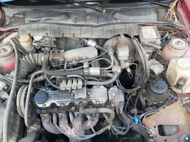 Красный Опель Вектра, объемом двигателя 2 л и пробегом 450 тыс. км за 600 $, фото 3 на Automoto.ua