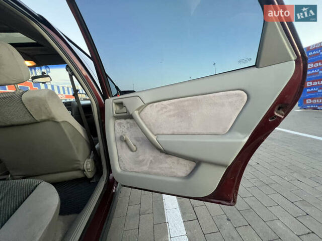 Красный Опель Вектра, объемом двигателя 2 л и пробегом 132 тыс. км за 2400 $, фото 23 на Automoto.ua