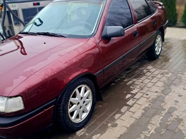 Красный Опель Вектра, объемом двигателя 2 л и пробегом 350 тыс. км за 1250 $, фото 5 на Automoto.ua