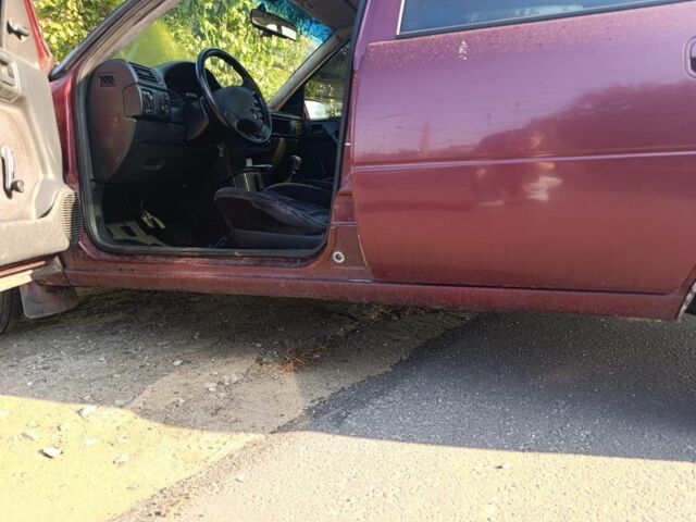 Червоний Опель Вектра, об'ємом двигуна 0 л та пробігом 320 тис. км за 1400 $, фото 3 на Automoto.ua