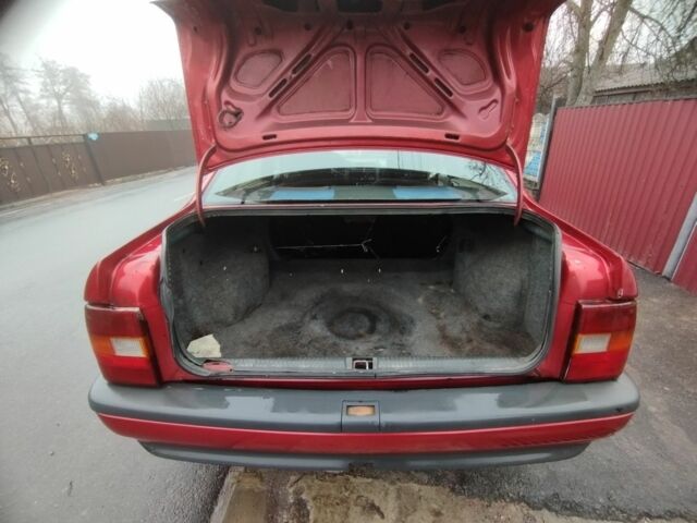 Червоний Опель Вектра, об'ємом двигуна 1.7 л та пробігом 242 тис. км за 1300 $, фото 6 на Automoto.ua