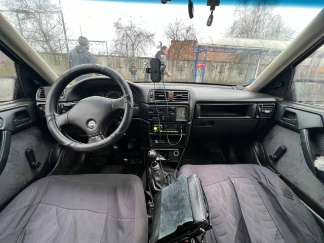 Красный Опель Вектра, объемом двигателя 1.8 л и пробегом 655 тыс. км за 1700 $, фото 7 на Automoto.ua