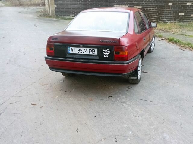 Червоний Опель Вектра, об'ємом двигуна 1.8 л та пробігом 300 тис. км за 1000 $, фото 6 на Automoto.ua