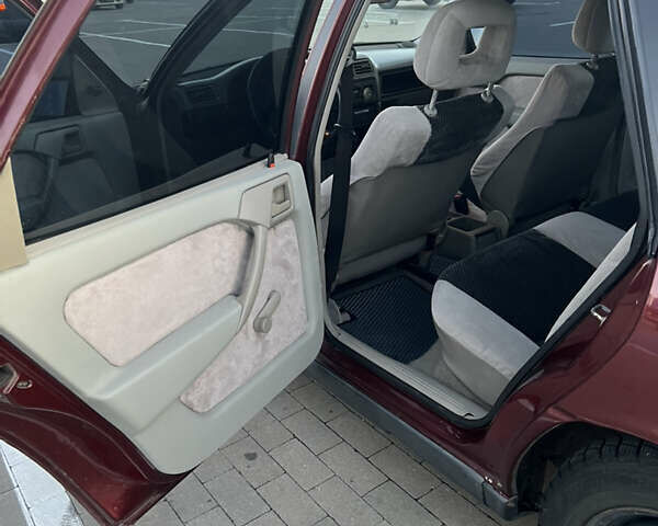 Красный Опель Вектра, объемом двигателя 2 л и пробегом 132 тыс. км за 2400 $, фото 30 на Automoto.ua