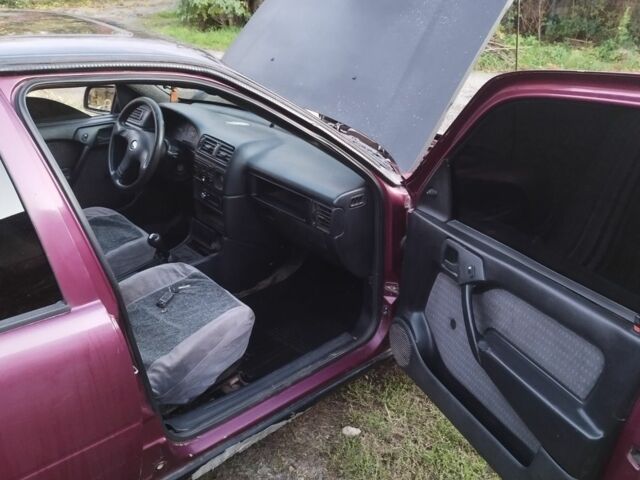 Красный Опель Вектра, объемом двигателя 2 л и пробегом 263 тыс. км за 360 $, фото 8 на Automoto.ua