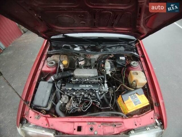 Червоний Опель Вектра, об'ємом двигуна 1.7 л та пробігом 242 тис. км за 1300 $, фото 8 на Automoto.ua