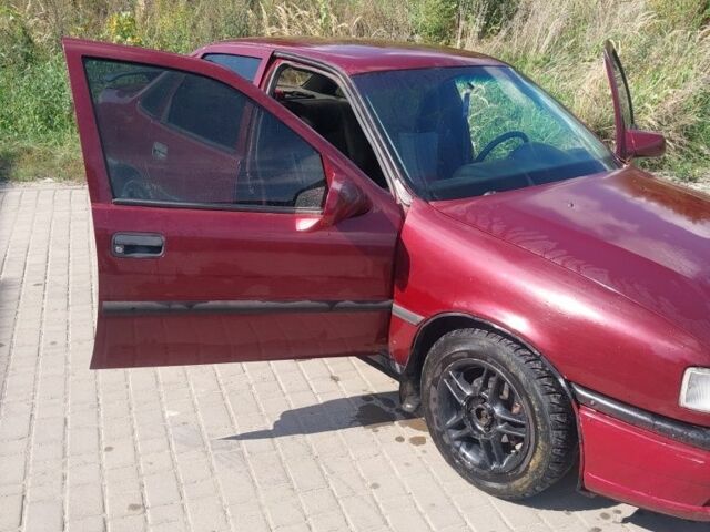 Красный Опель Вектра, объемом двигателя 1.6 л и пробегом 1 тыс. км за 720 $, фото 4 на Automoto.ua