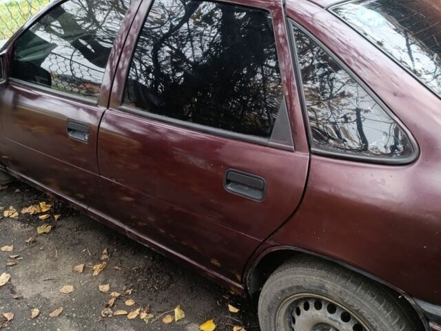 Красный Опель Вектра, объемом двигателя 2 л и пробегом 263 тыс. км за 250 $, фото 11 на Automoto.ua