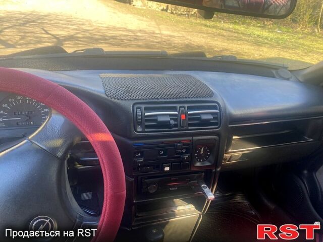 Красный Опель Вектра, объемом двигателя 2 л и пробегом 0 тыс. км за 1450 $, фото 1 на Automoto.ua