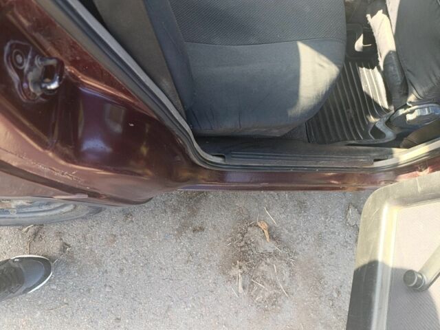 Красный Опель Вектра, объемом двигателя 1.6 л и пробегом 347 тыс. км за 1800 $, фото 2 на Automoto.ua