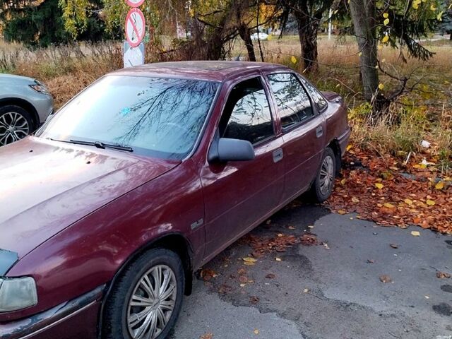 Опель Вектра 1990 в Полтаве на Automoto.ua Красный Опель Вектра, объемом двигателя 2 л и пробегом 110 тыс. км за 1800 $, фото 4 на Automoto.ua