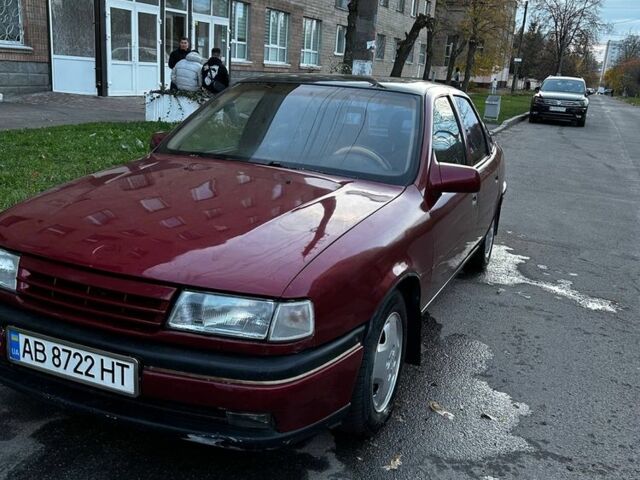 Красный Опель Вектра, объемом двигателя 2 л и пробегом 300 тыс. км за 1600 $, фото 3 на Automoto.ua