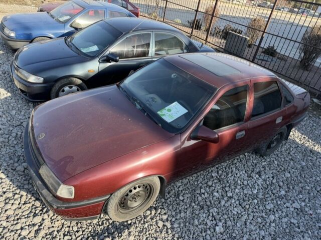 Красный Опель Вектра, объемом двигателя 2 л и пробегом 340 тыс. км за 1500 $, фото 4 на Automoto.ua