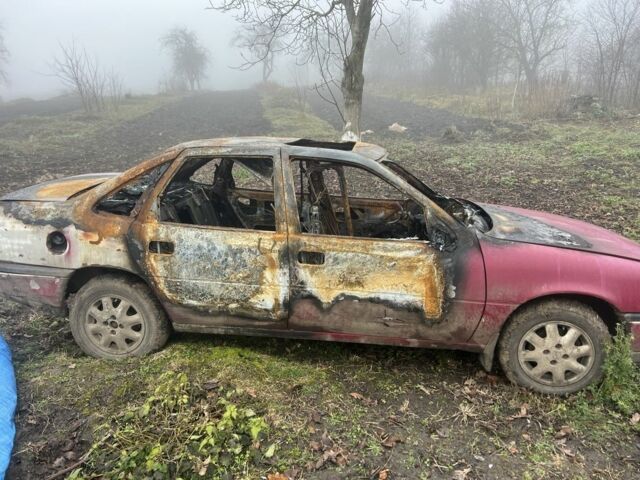 Червоний Опель Вектра, об'ємом двигуна 1.8 л та пробігом 3 тис. км за 250 $, фото 2 на Automoto.ua