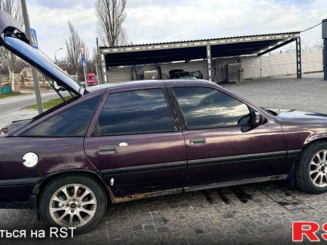 Красный Опель Вектра, объемом двигателя 2 л и пробегом 80 тыс. км за 2000 $, фото 11 на Automoto.ua