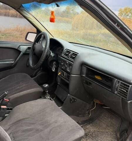 Опель Вектра 1991 в Сахновщине на Automoto.ua Красный Опель Вектра, объемом двигателя 1.6 л и пробегом 4 тыс. км за 1499 $, фото 6 на Automoto.ua