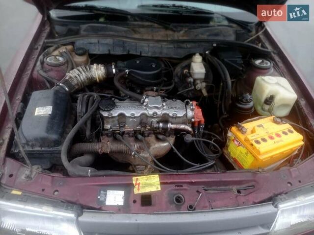 Красный Опель Вектра, объемом двигателя 1.8 л и пробегом 224 тыс. км за 850 $, фото 5 на Automoto.ua